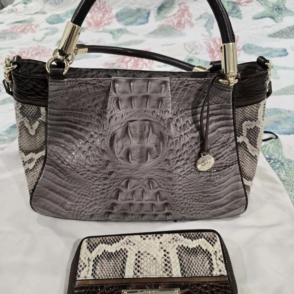 Brahmin Sophisticated Gray Shoulder Bag - Picture 2 of 3
